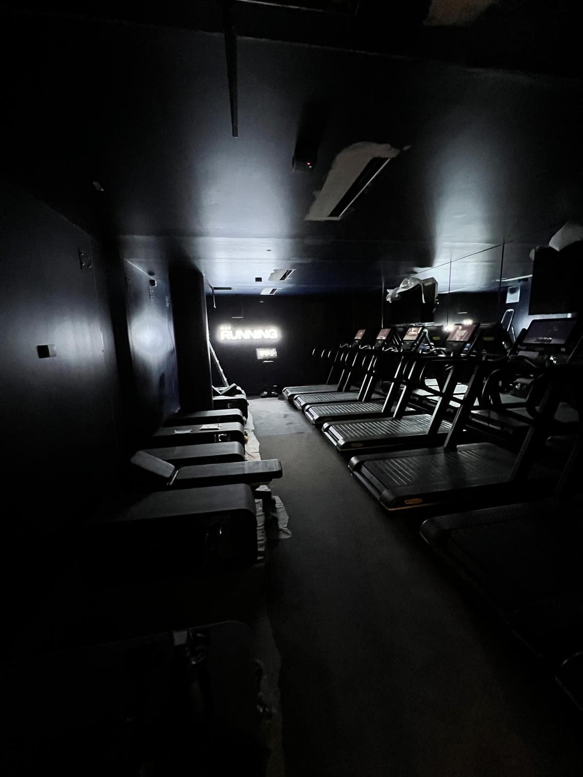 Salle cardio en éclairage d'ambiance LED