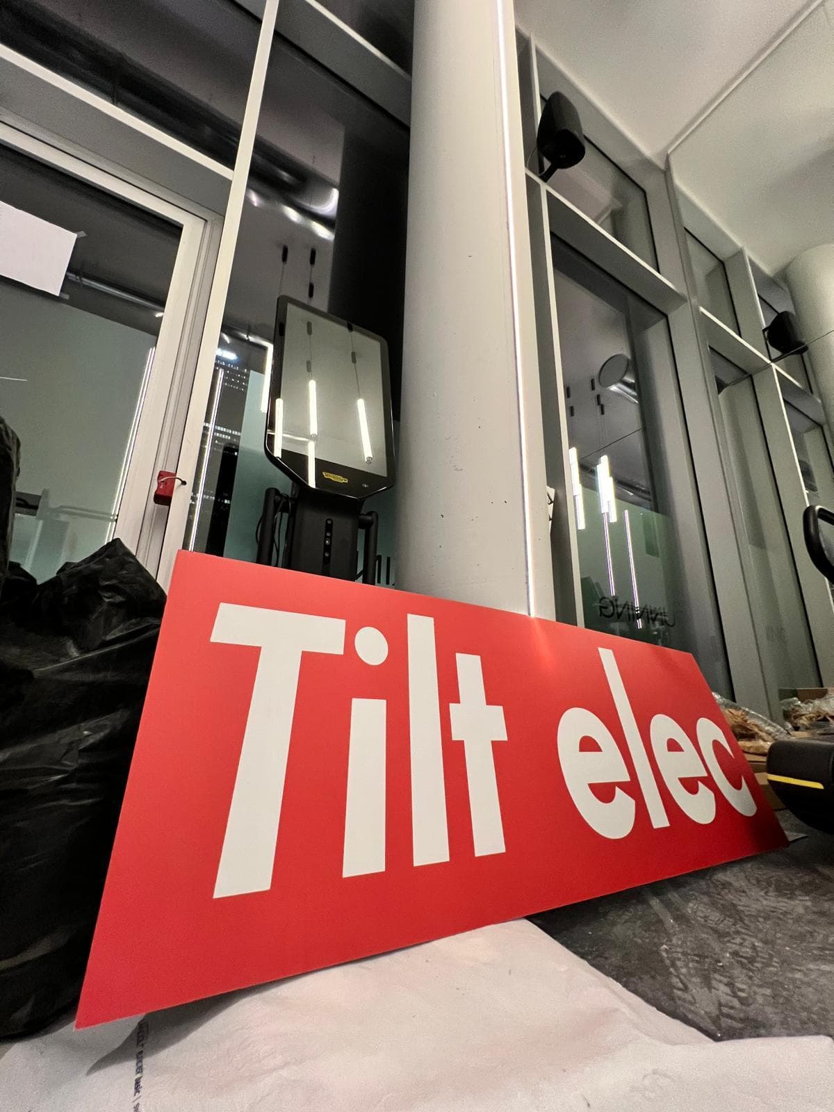 Panneau Tilt elec pendant les travaux d'électricité